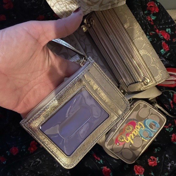 coach crossbody,wallet,new ID wristlet,bucket hat - Picture 6 of 10